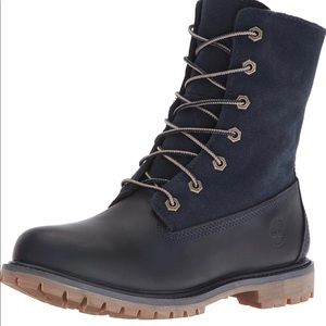 Timberland teddy fleece lace up boots in blue